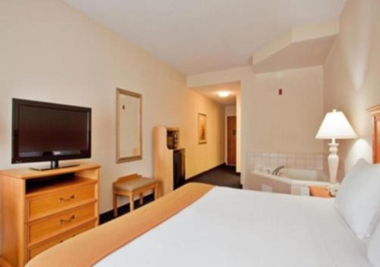 Holiday Inn Express Ashland By Ihg Extérieur photo